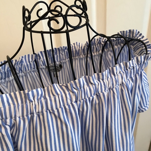 Off the shoulder blouse - Picture 3 of 5